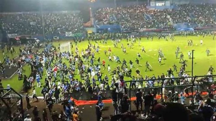 
129 people killed after stampede at football match in Indonesia 