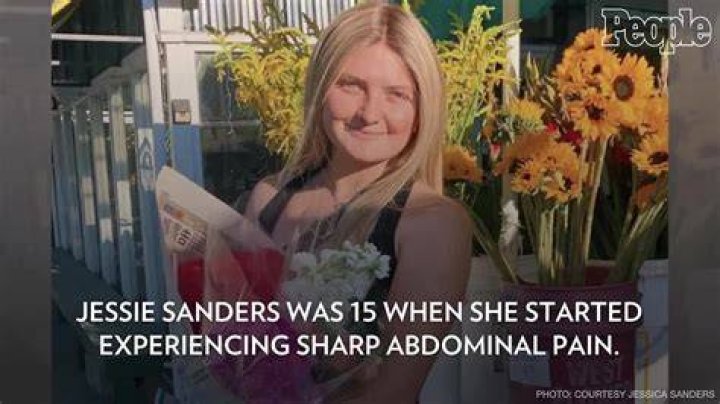 
21-Year-Old Woman Diagnosed with Ovarian Cancer After Years of Doctors Dismissing Her Pain 