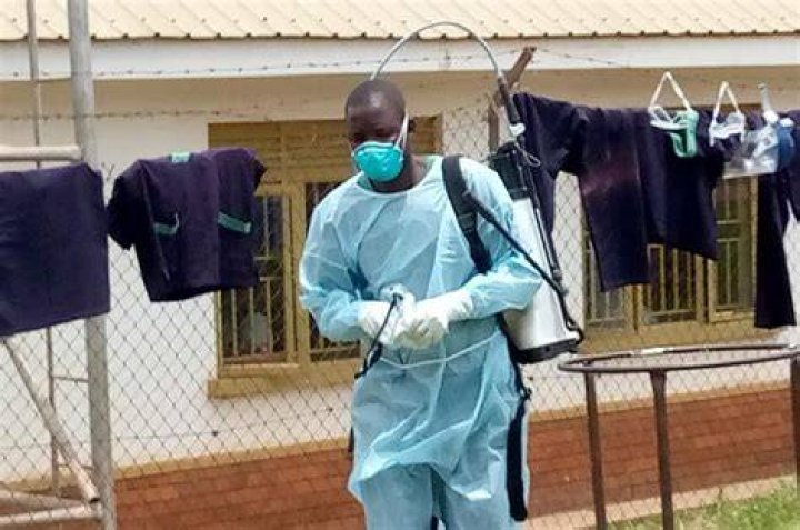 
65 Ugandan health workers quarantined over Ebola 