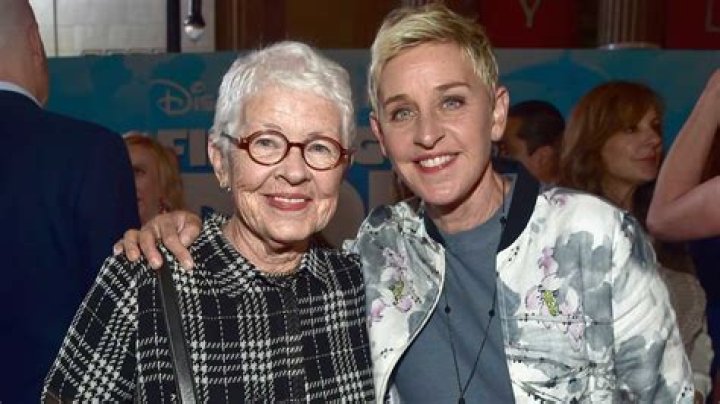 
A Complete List of Ellen DeGeneres’ Family and How They Influenced Her Personal Life and Career 