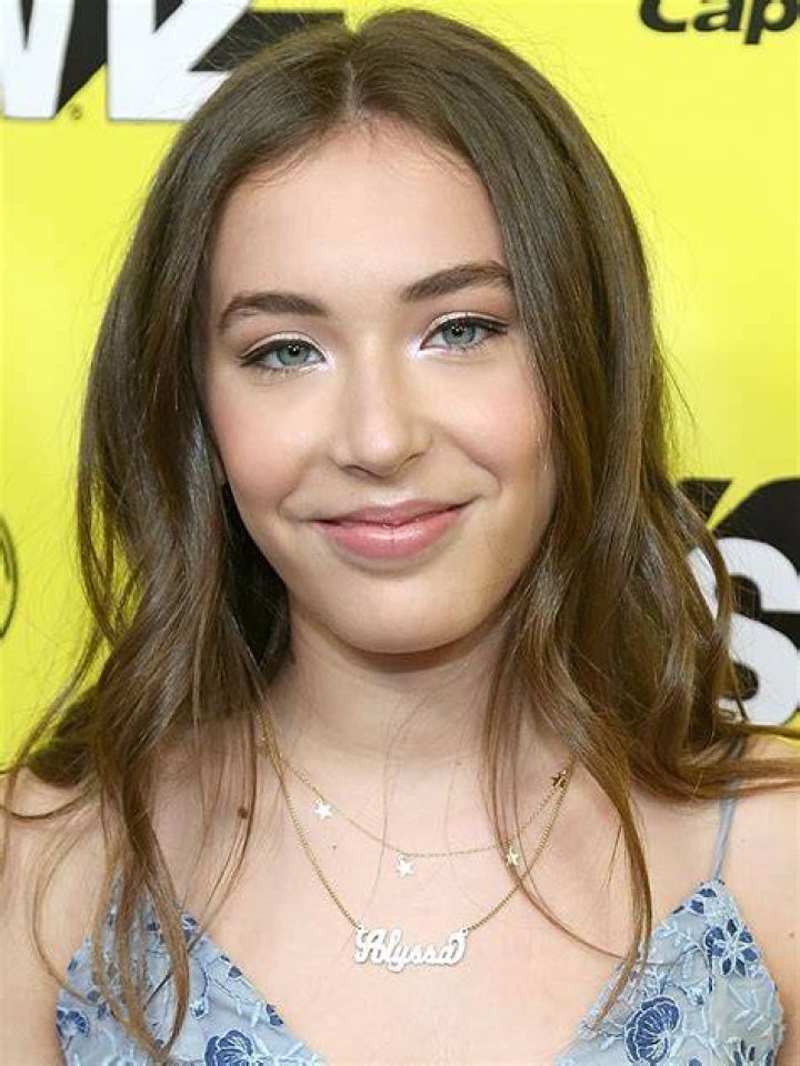 Alyssa Brooke Levine Height, Weight, Net Worth, Age, Birthday, Wikipedia, Who, Instagram, Biography
