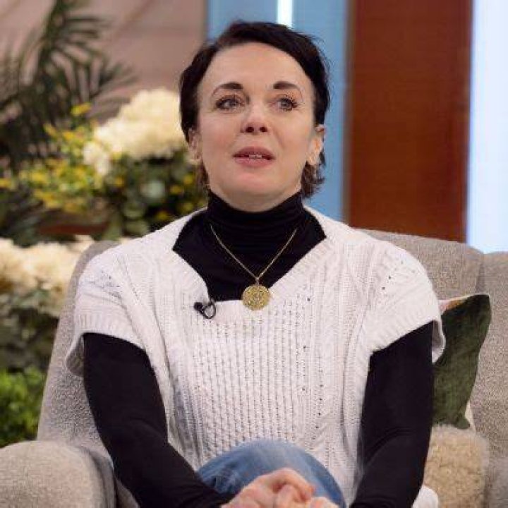 
Amanda Abbington Weight Loss: Before And After Photo 
