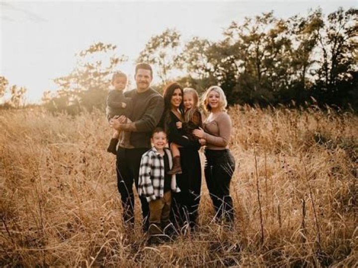 
“Amazing”: Down Home Fab fans glad to see Teen Mom star Chelsea DeBoer thriving in her personal and professional life 