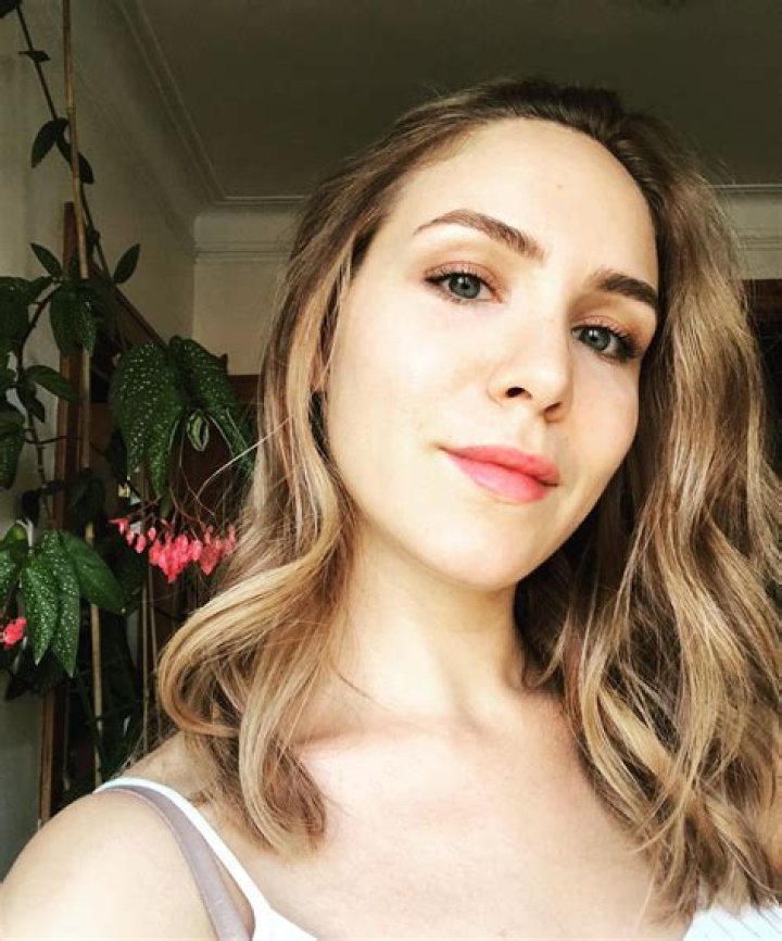 Amber Goldfarb Height, Weight, Net Worth, Age, Birthday, Wikipedia, Who, Instagram, Biography