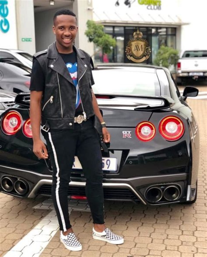 Andile Mpisane Height, Weight, Net Worth, Age, Birthday, Wikipedia, Who, Nationality, Biography
