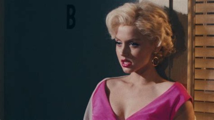 
Andrew Dominik Was Chastised For Defending Marilyn Monroe Blonde 