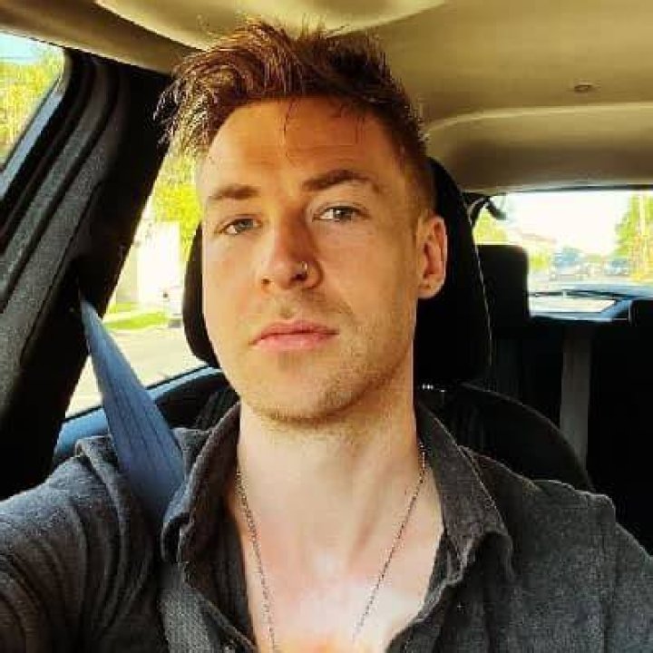 Angus McLaren Height, Weight, Net Worth, Age, Birthday, Wikipedia, Who, Nationality, Biography