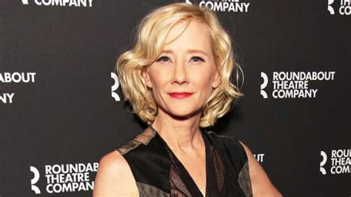 
Anne Heche 911 Call Captures Frightening Moments After Her Crash 