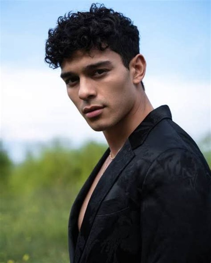Anthony Keyvan Height, Weight, Net Worth, Age, Birthday, Wikipedia, Who, Nationality, Biography