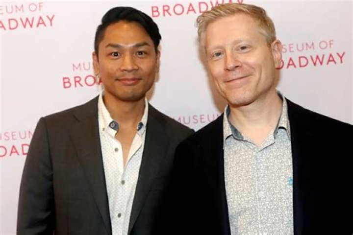 
Anthony Rapp Introduces Son’s ‘Awe-Inspiring’ Surrogate with Sweet Maternity Photos: ‘Forever Thankful’ 