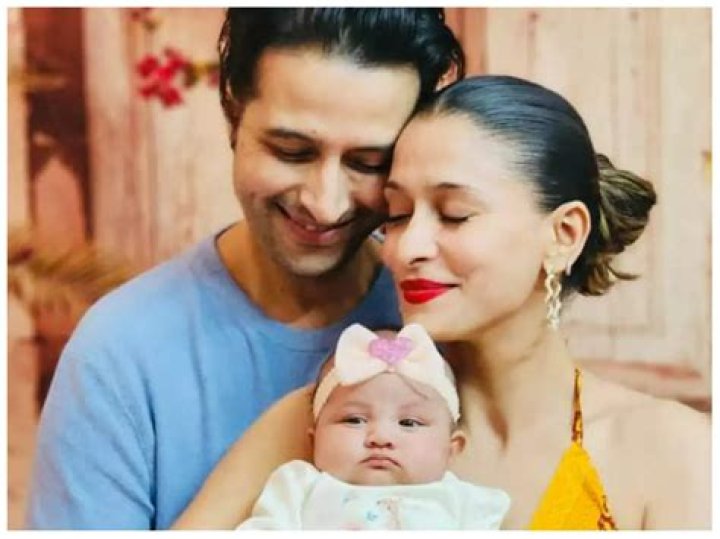
Apurva Agnihotri Wife Who is Apurva Agnihotri Wife? 