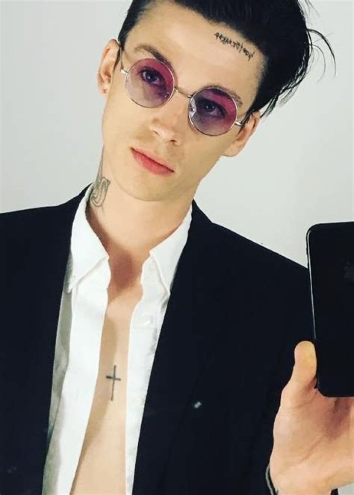 
Ash Stymest Height, Weight, Net Worth, Age, Birthday, Wikipedia, Who, Nationality, Biography 