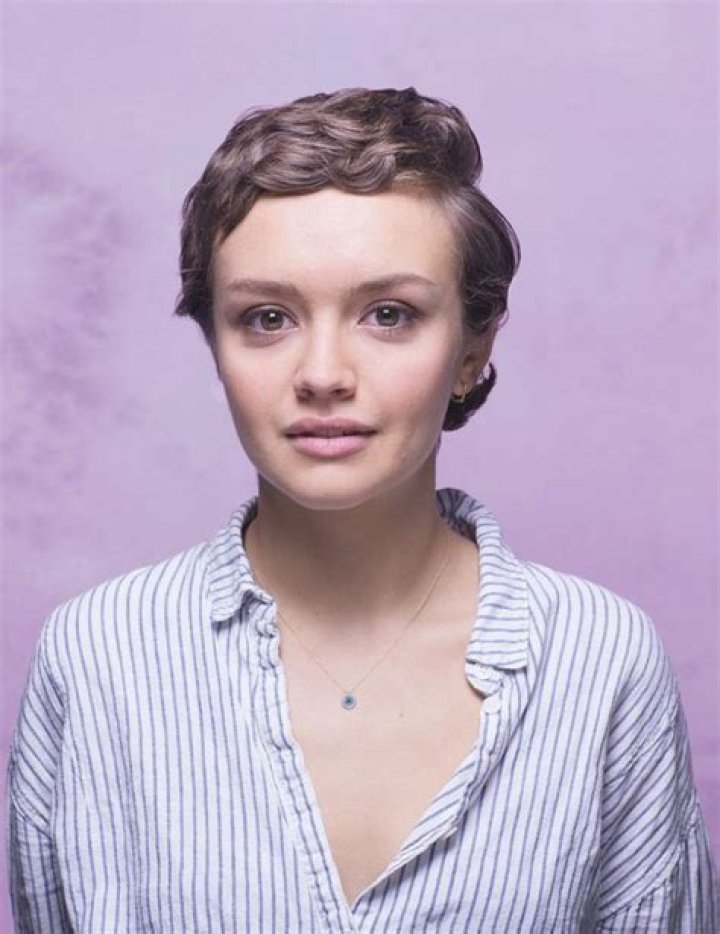 
Becky Cooke Height, Weight, Net Worth, Age, Wiki, Who, Instagram, Biography 