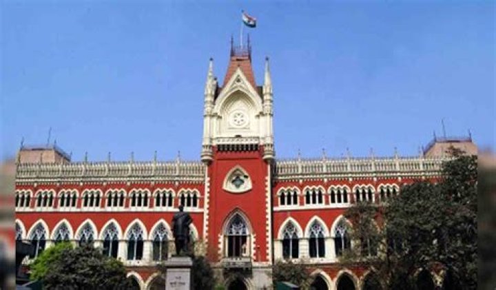 
Bengal govt’s ‘ration at doorsteps’ project illegal: Calcutta HC 
