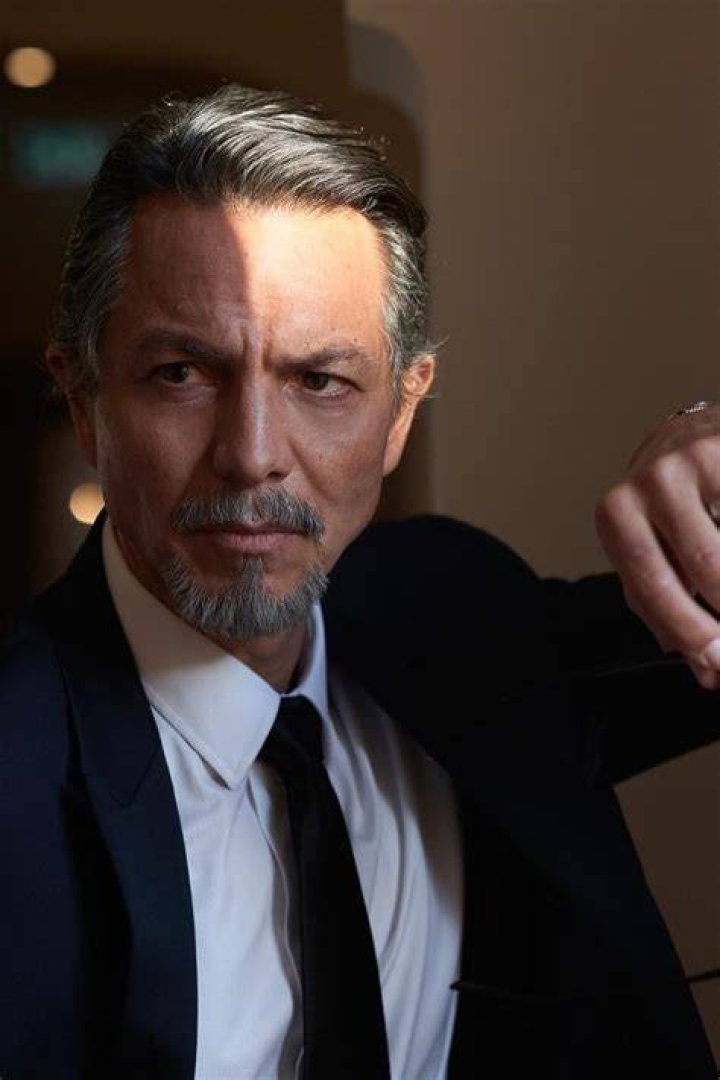 Benjamin Bratt Age, Birthday, Wikipedia, Who, Nationality, Biography