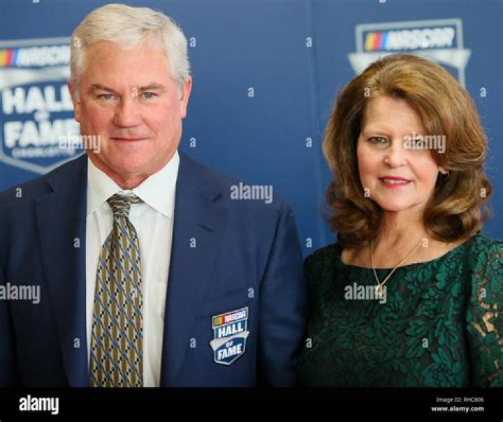 
Bobby Labonte Divorce With Wife Kristin Labonte, A Complete Relationship Timeline 