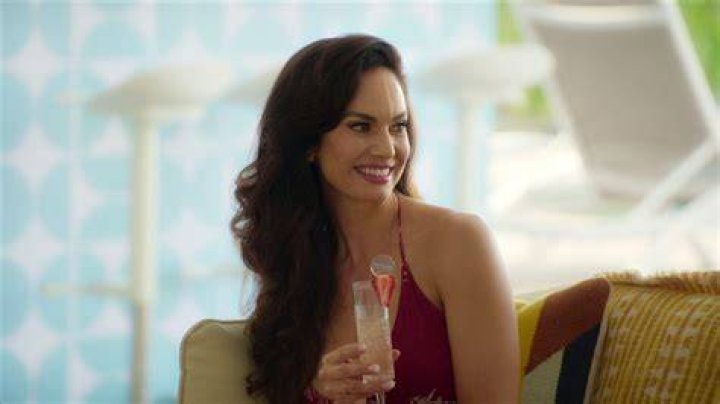 Brooke Mora From Back In The Groove Is A Personal Trainer: 5 Facts To Know