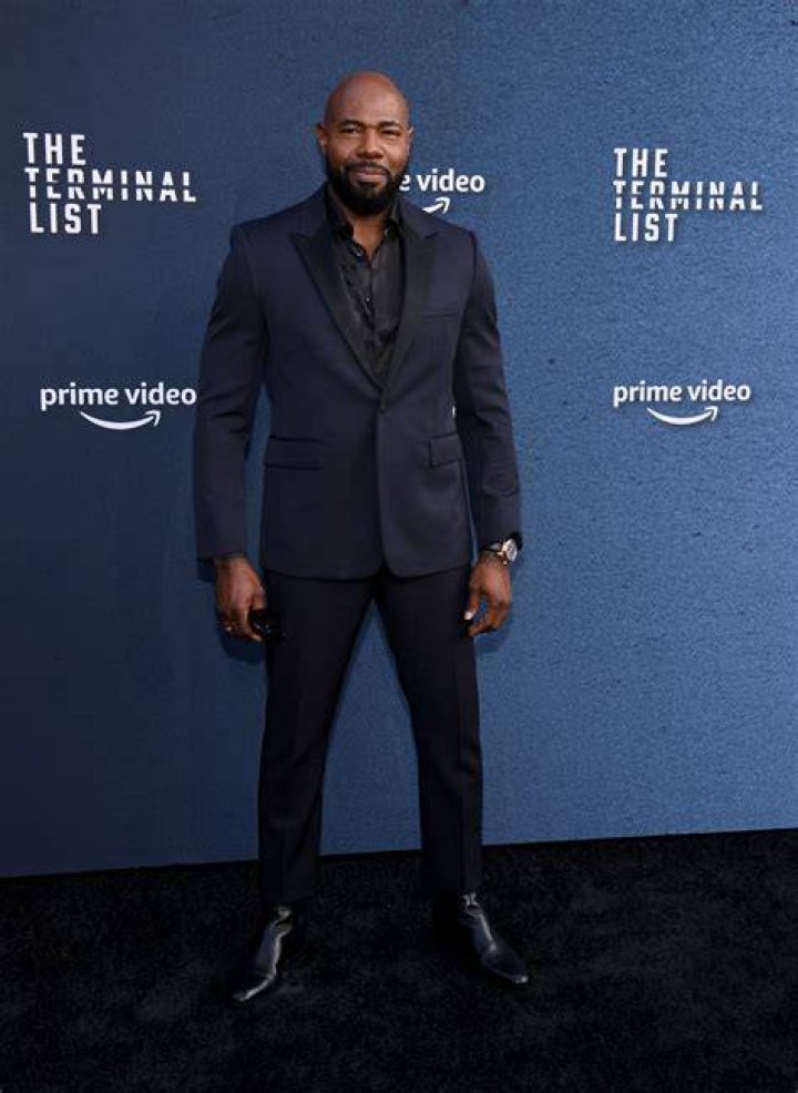 
Bryan Antoine Height, Weight, Net Worth, Age, Birthday, Wikipedia, Who, Nationality, Biography 