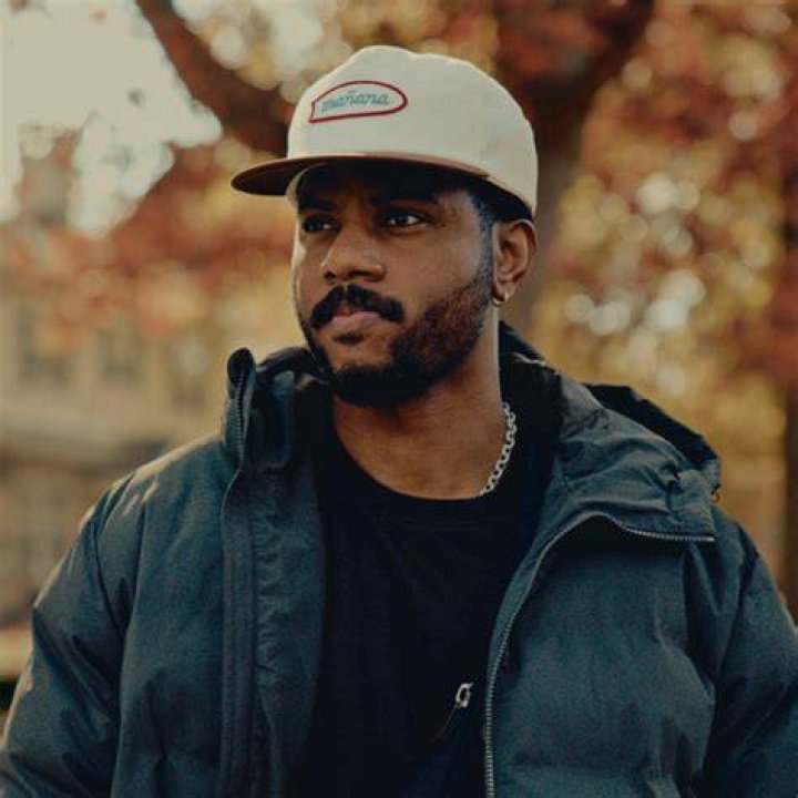 Bryson Tiller Height, Weight, Net Worth, Age, Birthday, Wikipedia, Who, Nationality, Biography