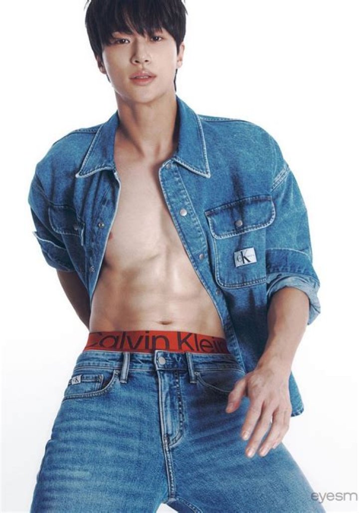 Byeon Woo-Seok Height, Weight, Net Worth, Age, Birthday, Wikipedia, Who, Nationality, Biography