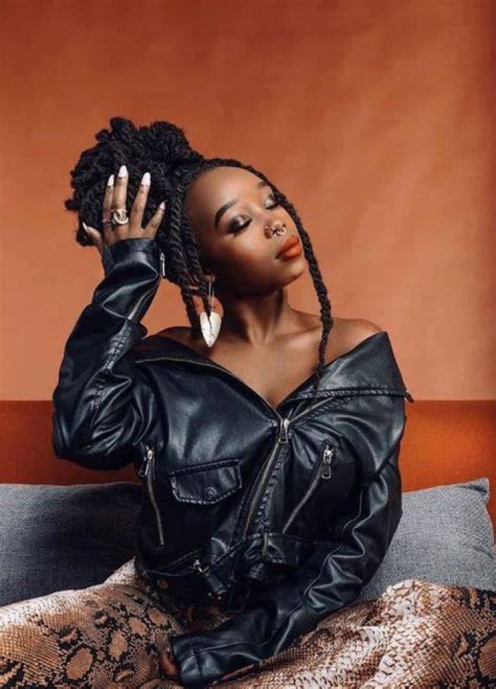 
Candice Modiselle Height, Weight, Net Worth, Age, Birthday, Wikipedia, Who, Nationality, Biography 