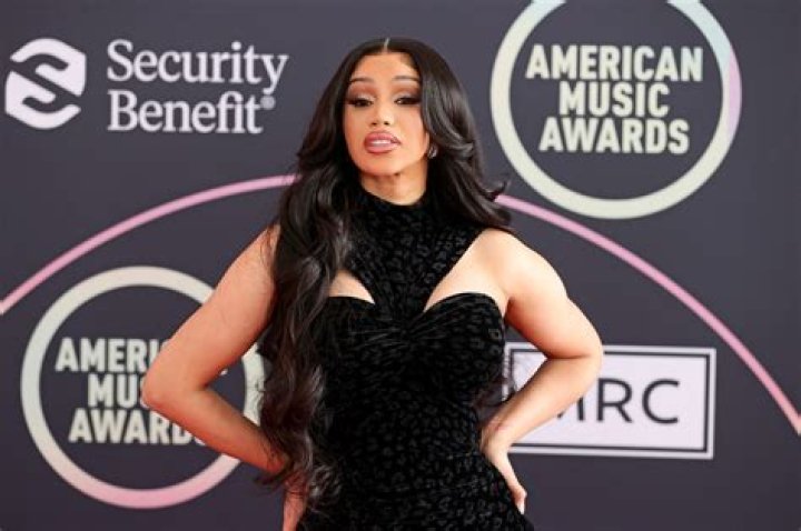 
Cardi B Height, Weight, Net Worth, Age, Birthday, Wikipedia, Who, Nationality, Biography 