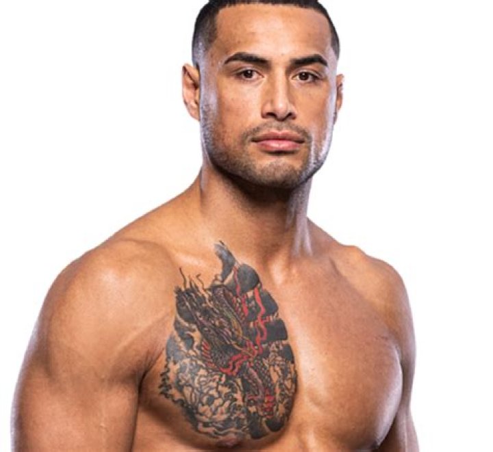 
Carlos Ulberg Wife – Is He Married? Dating History And Family 