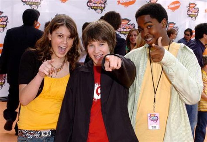 
Cast of ‘Ned’s Declassified: School Survival Guide’ Reunite in TikTok 15 Years After Show’s Finale 