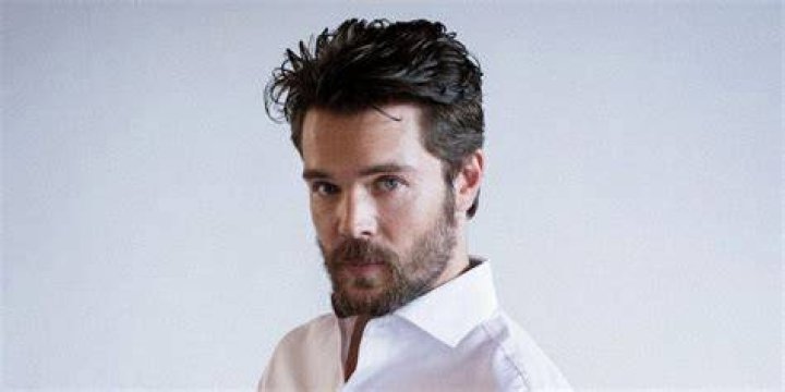
Charlie Weber (How to Get Away with Murder) Wiki Bio, new wife, wealth 