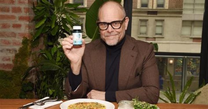 
Chef Alton Brown Has Lost Over 50 Pounds – What Is His Diet And Workout Regimen? 