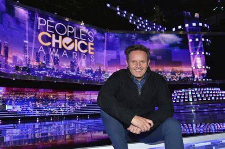 
Chris Burnett Height, Weight, Net Worth, Age, Birthday, Wikipedia, Who, Nationality, Biography 