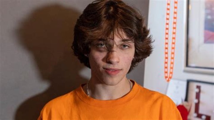 Christopher Sturniolo Height, Weight, Net Worth, Age, Birthday, Wikipedia, Who, Nationality, Biography