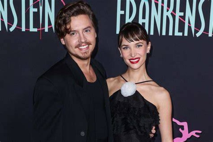 
Cole Sprouse Credits Girlfriend Ari Fournier For Sobriety 