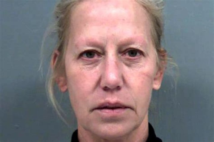 
Conn. Socialite Who Secretly Filmed People, Including a Minor, at Seaside Mansion Gets 1-Year Sentence 