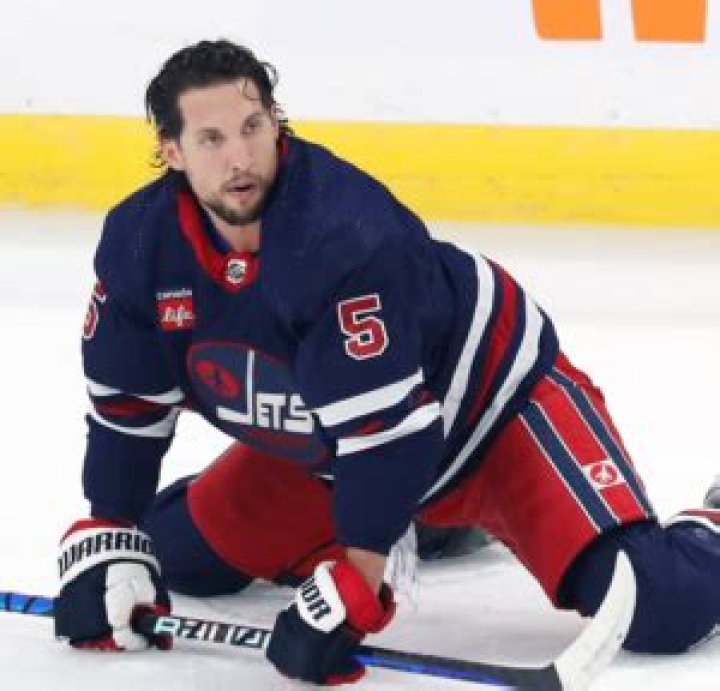Connor Hellebuyck Height, Weight, Net Worth, Age, Birthday, Wikipedia, Who, Instagram, Biography