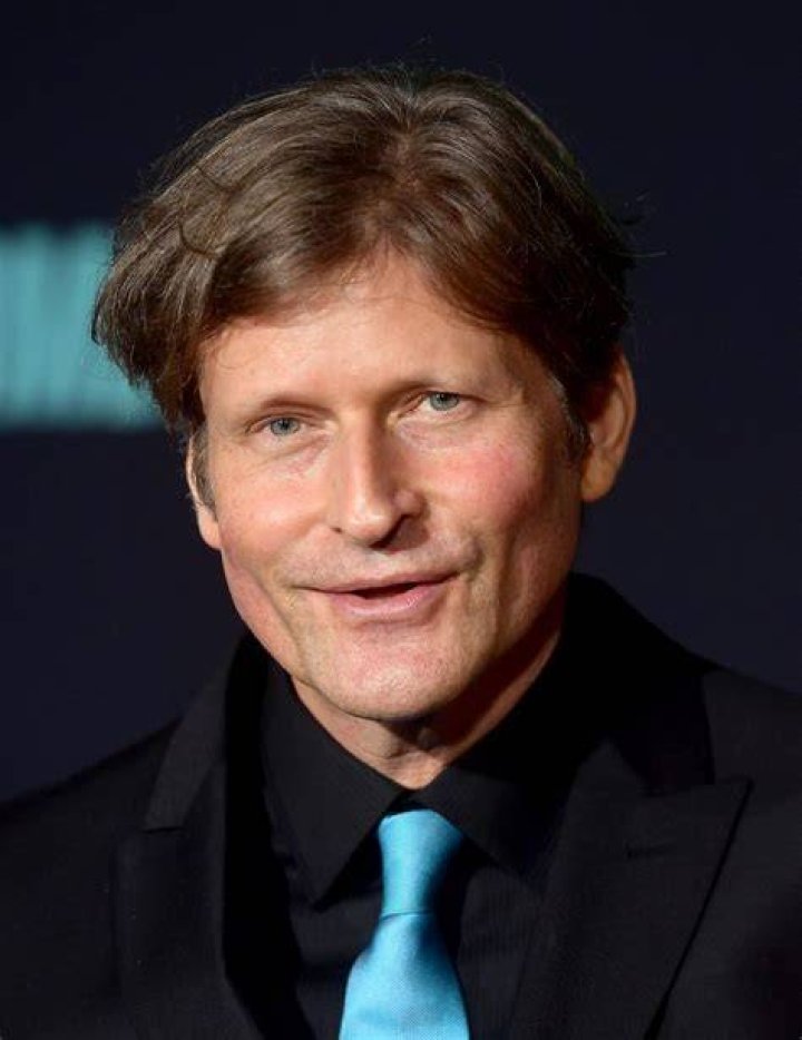 Crispin Glover Height, Weight, Net Worth, Age, Birthday, Wikipedia, Who, Nationality, Biography