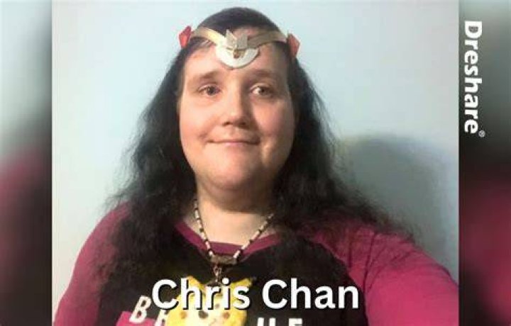 CwcvilleGuardian-Chris Chan Height, Weight, Net Worth, Age, Birthday, Wikipedia, Who, Nationality, Biography