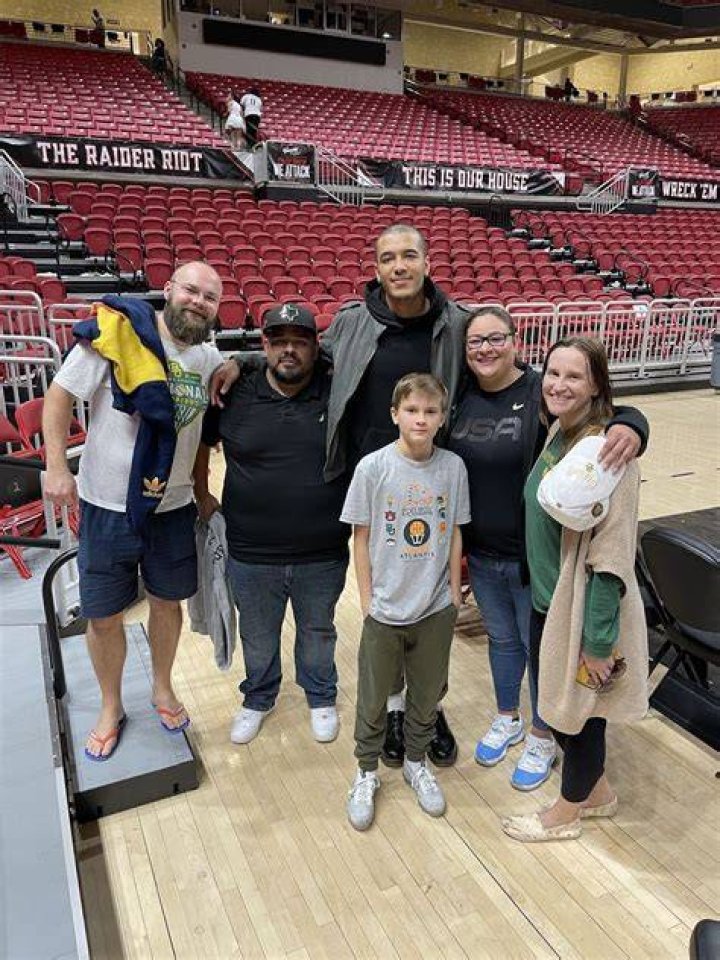 Dad Ryan Williams and Mom Aneta Sochan, Meet Jeremy Sochan Parents