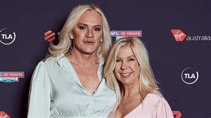 
Danielle Laidley New Partner Donna Leckie And Children, Daughter Molly Laidley 