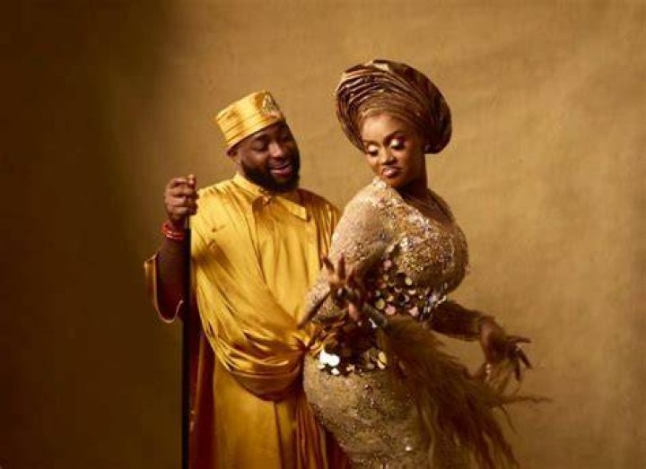 
Davido’s Henchman, Gidiboyent Hints At His Reconciliation With Chioma 
