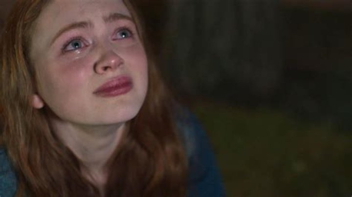 
‘Dear Zoe’ Trailer: Sadie Sink Plays A Grieving Big Sister In New Film 