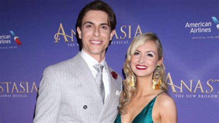 
Derek Klena and Wife Elycia Scriven Have A Small But Very Loving Family 