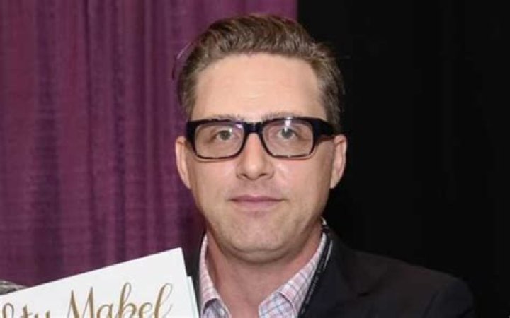 Devlin Elliott Height, Weight, Net Worth, Age, Birthday, Wikipedia, Who, Instagram, Biography