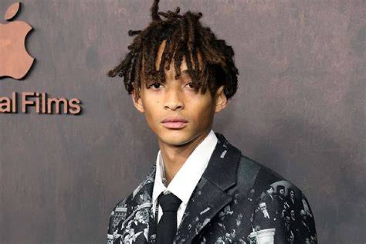 Did Zoe Kravitz & 14 Year Old Jaden Smith Date? Will The Internet Cancel Her For Her Comment About Will Smith