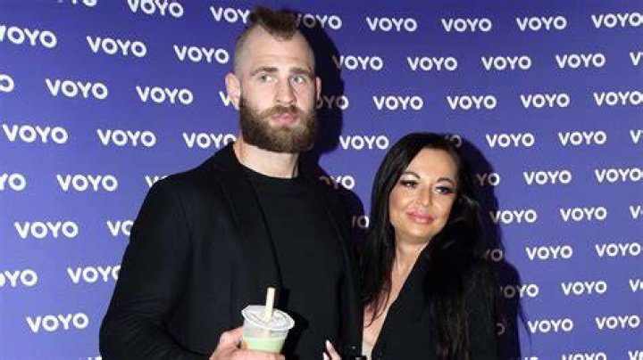 Does Jiri Prochazka Have A Wife? Net Worth, Career Earnings And Girlfriend Details