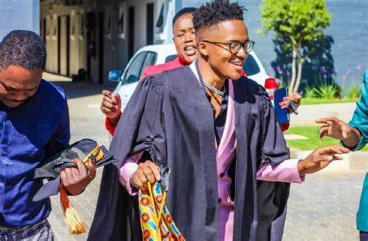 
Does Skeem Skeem Actor Thabiso Molokomme Have A Girlfriend? 