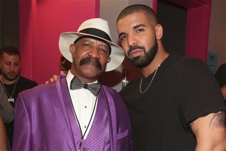 
Drake’s Father, Dennis Graham Offers $1 Million Cash For Return Of Stolen Chest In Jamaica 
