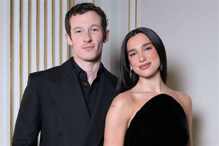 Dua Lipa Height, Age, Boyfriend, Biography, Wiki, Net Worth