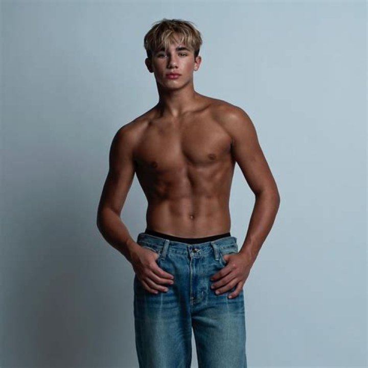  Easton Magliarditi