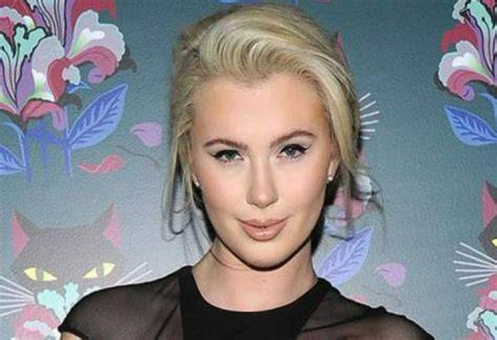 Elizabeth Baldwin Height, Weight, Net Worth, Age, Birthday, Wikipedia, Who, Instagram, Biography